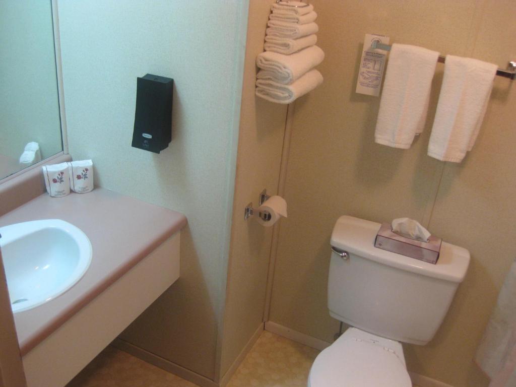 Motel De La Pente Douce Magog Zimmer foto